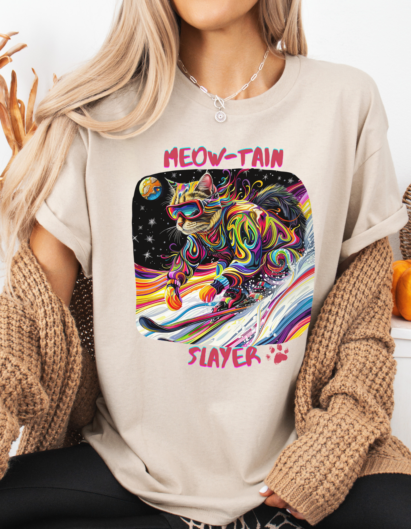 Meow-tain Slayer - Ski, Snow, Snowboard Winter Sports Cat Cat Art Graphic Tee, Ski Gift - Cool Cats Unisex Heavy Cotton Tee T-Shirt